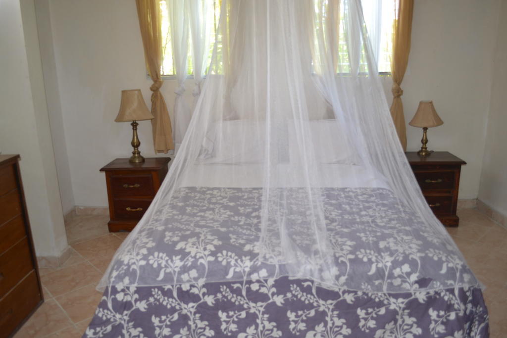 Pacot Breeze Hotel Musseau Pokoj fotografie